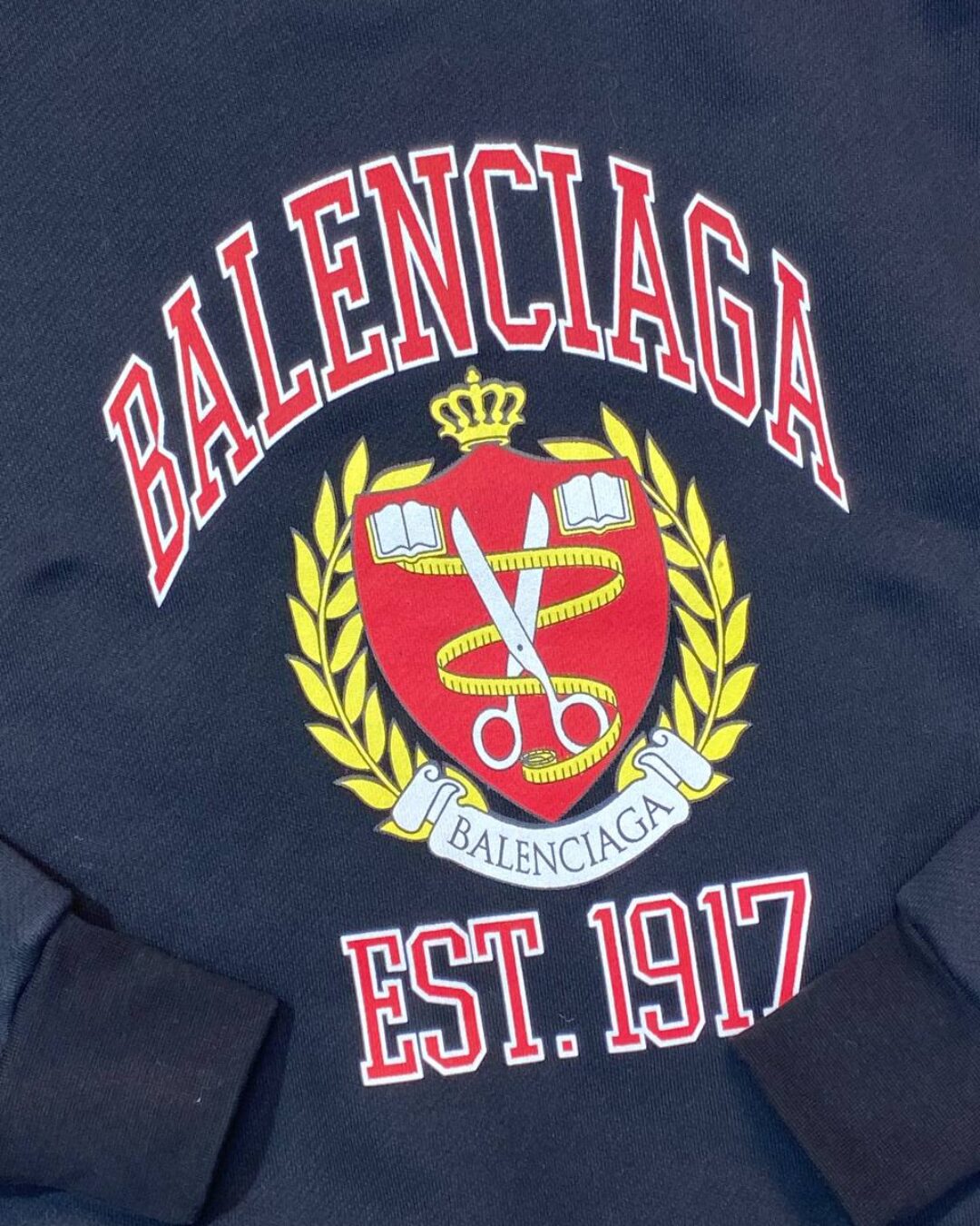 Кофта Balenciaga — фото 4