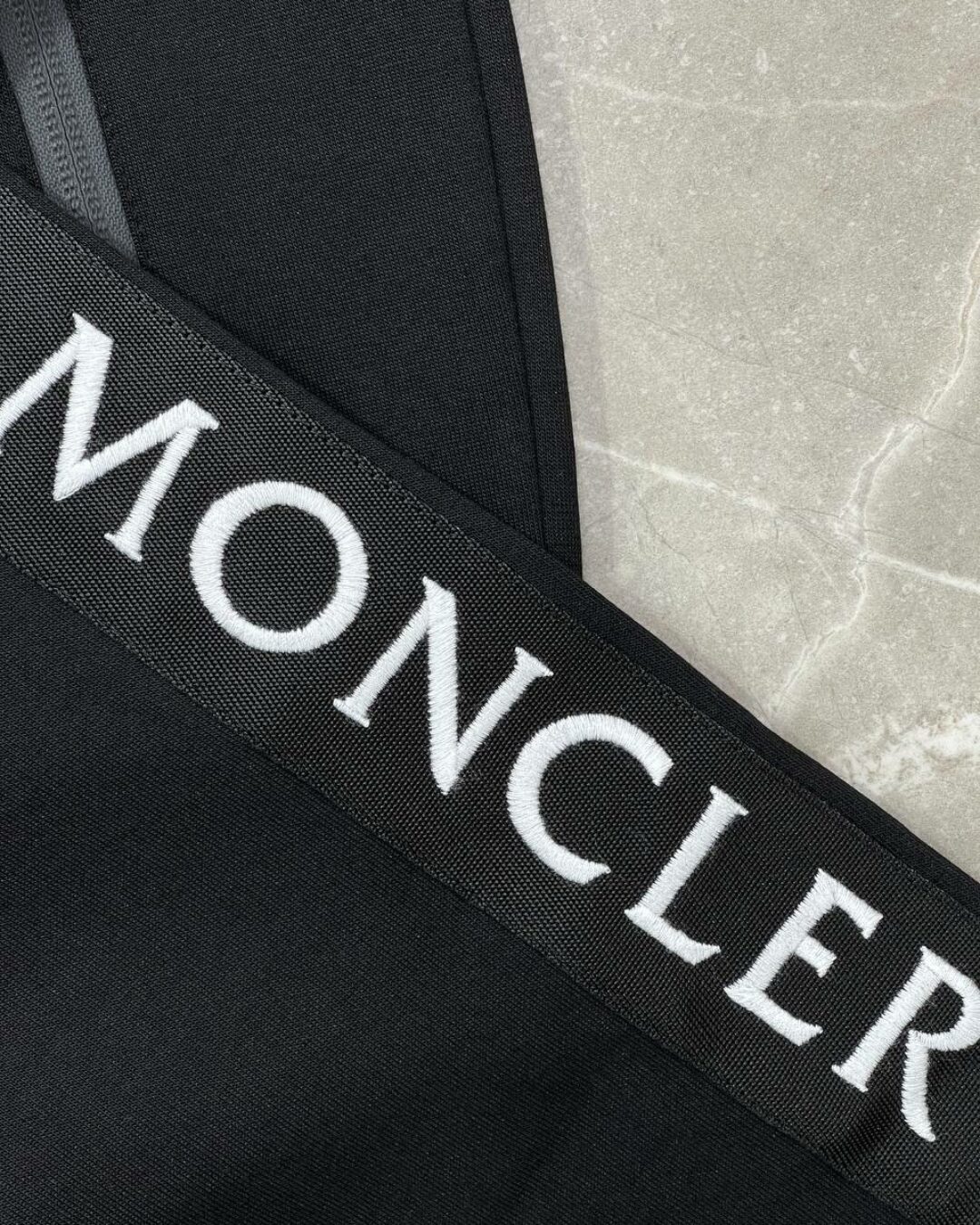 Спортивный костюм Moncler