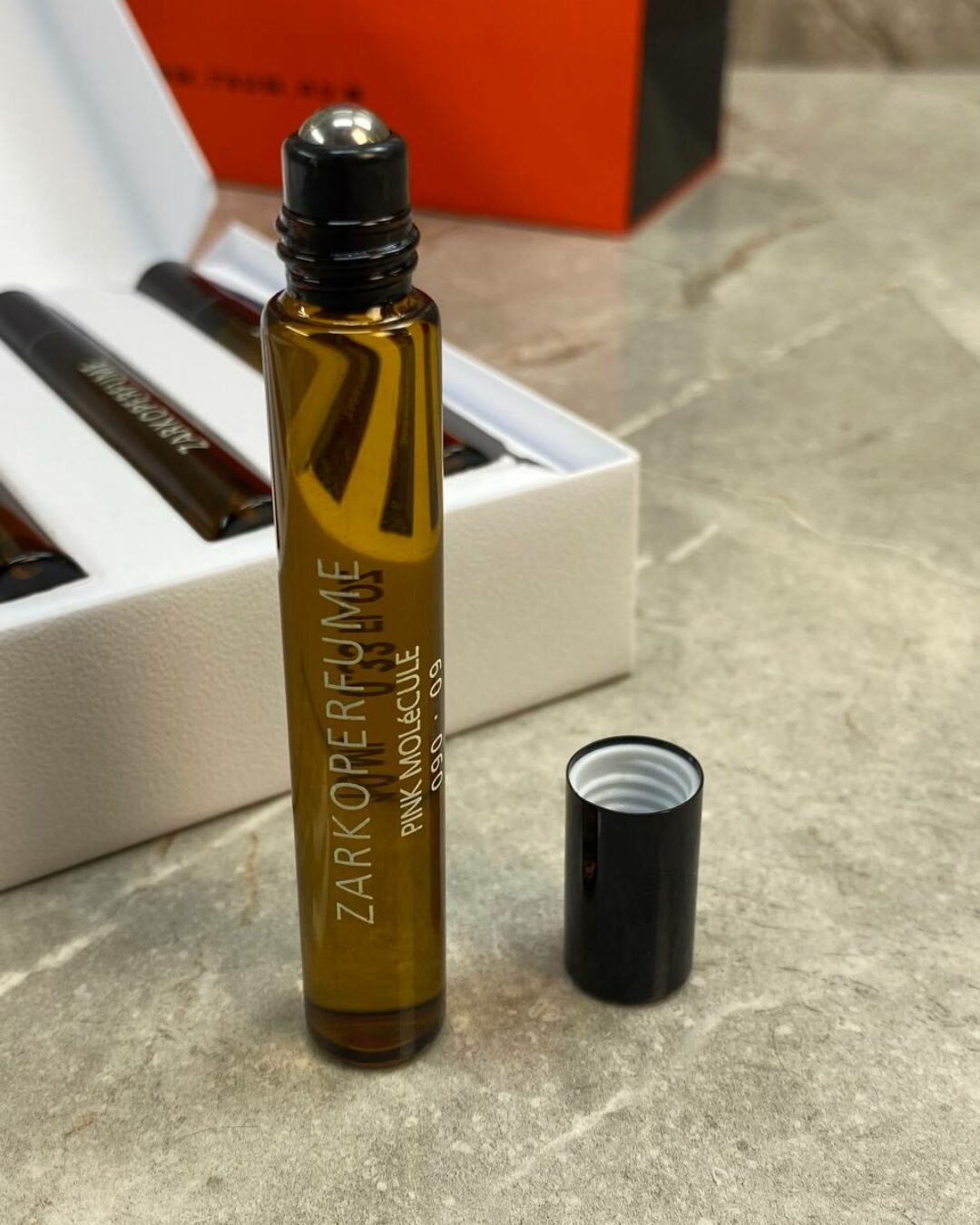 Парфюм Pink Molecule Zarkoperfume