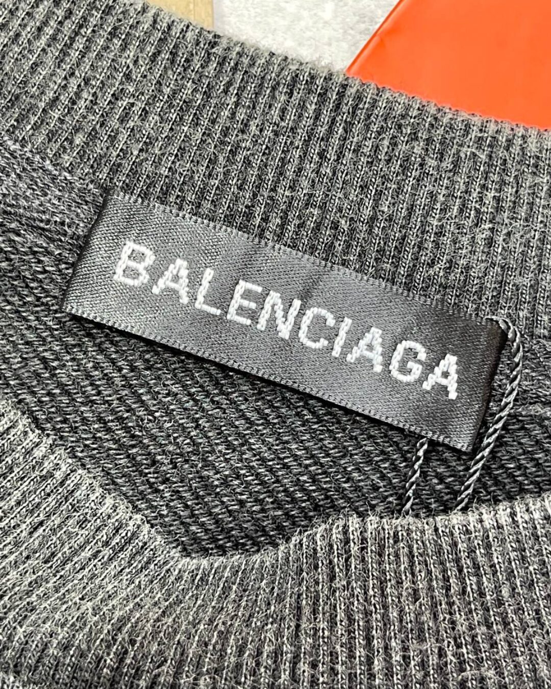 Кофта Balenciaga — фото 4