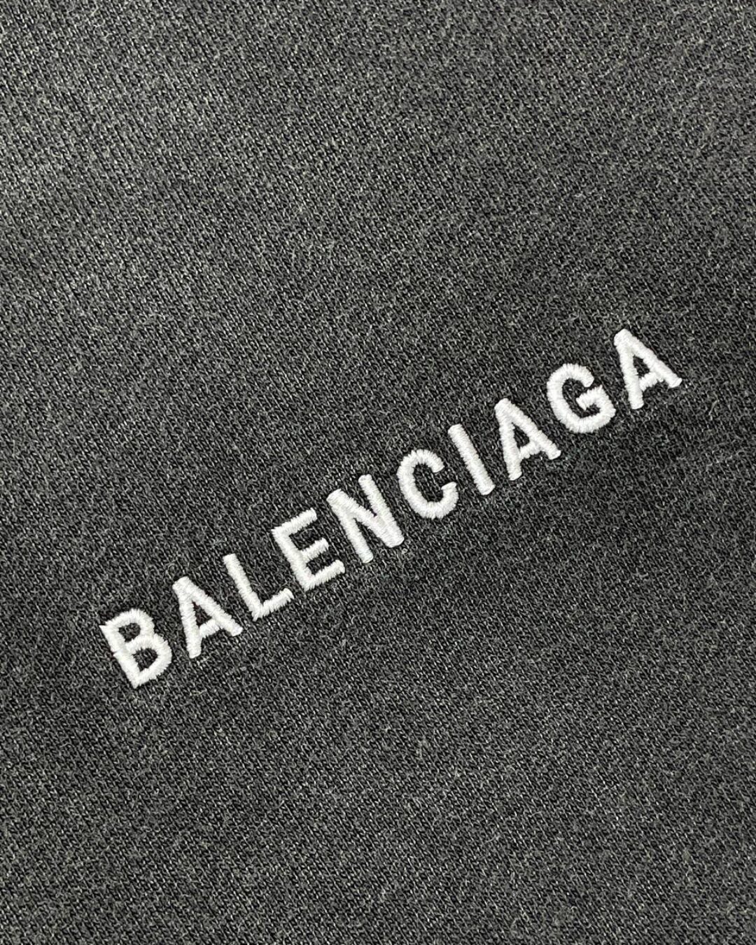 Кофта Balenciaga — фото 6