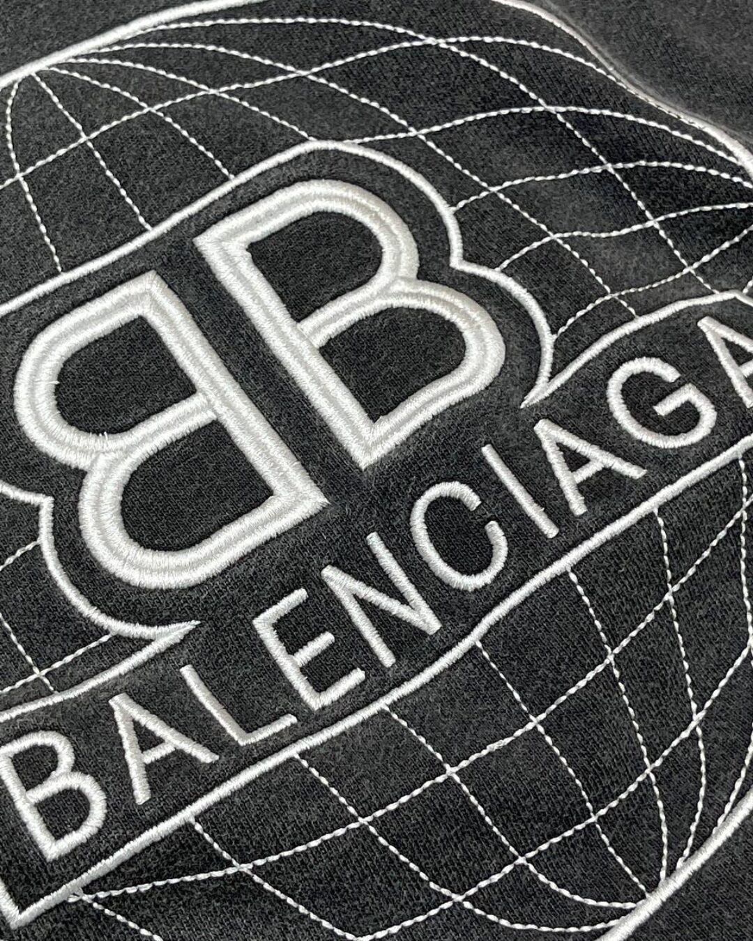 Кофта Balenciaga — фото 8