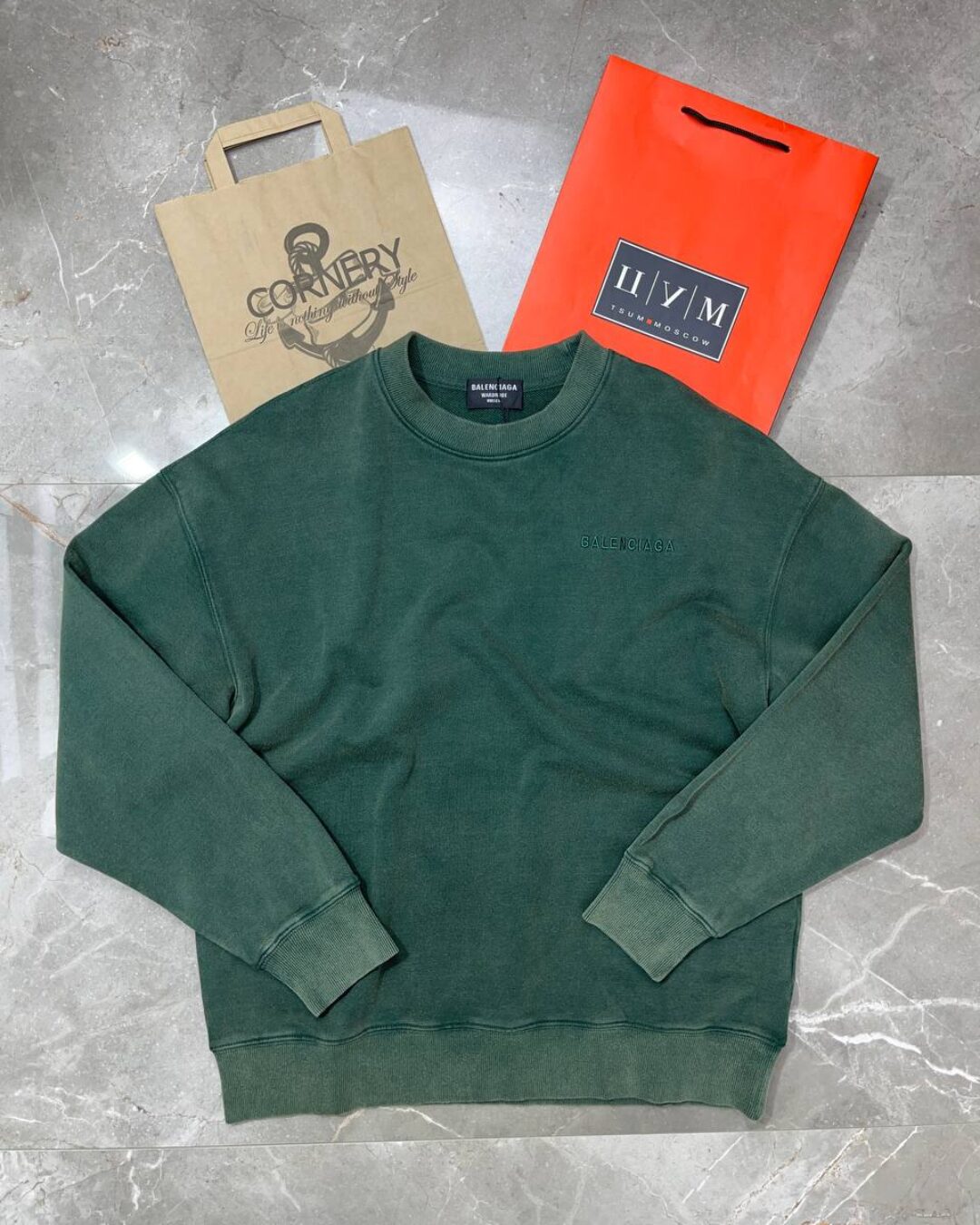 Кофта Balenciaga