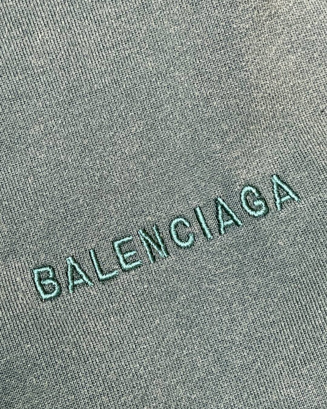 Кофта Balenciaga — фото 4