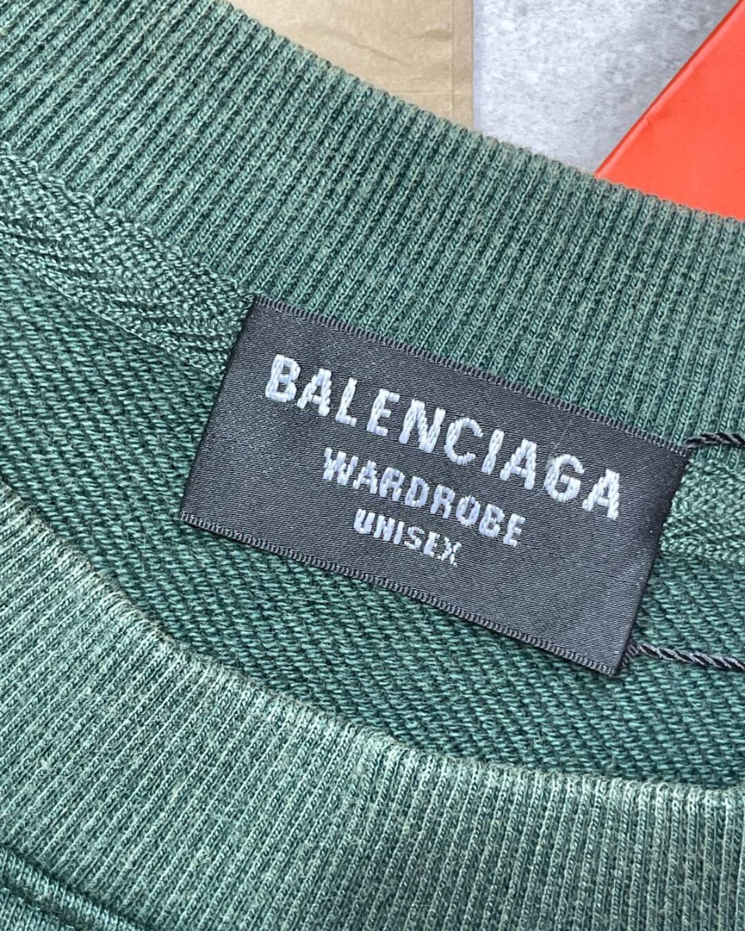 Кофта Balenciaga — фото 6