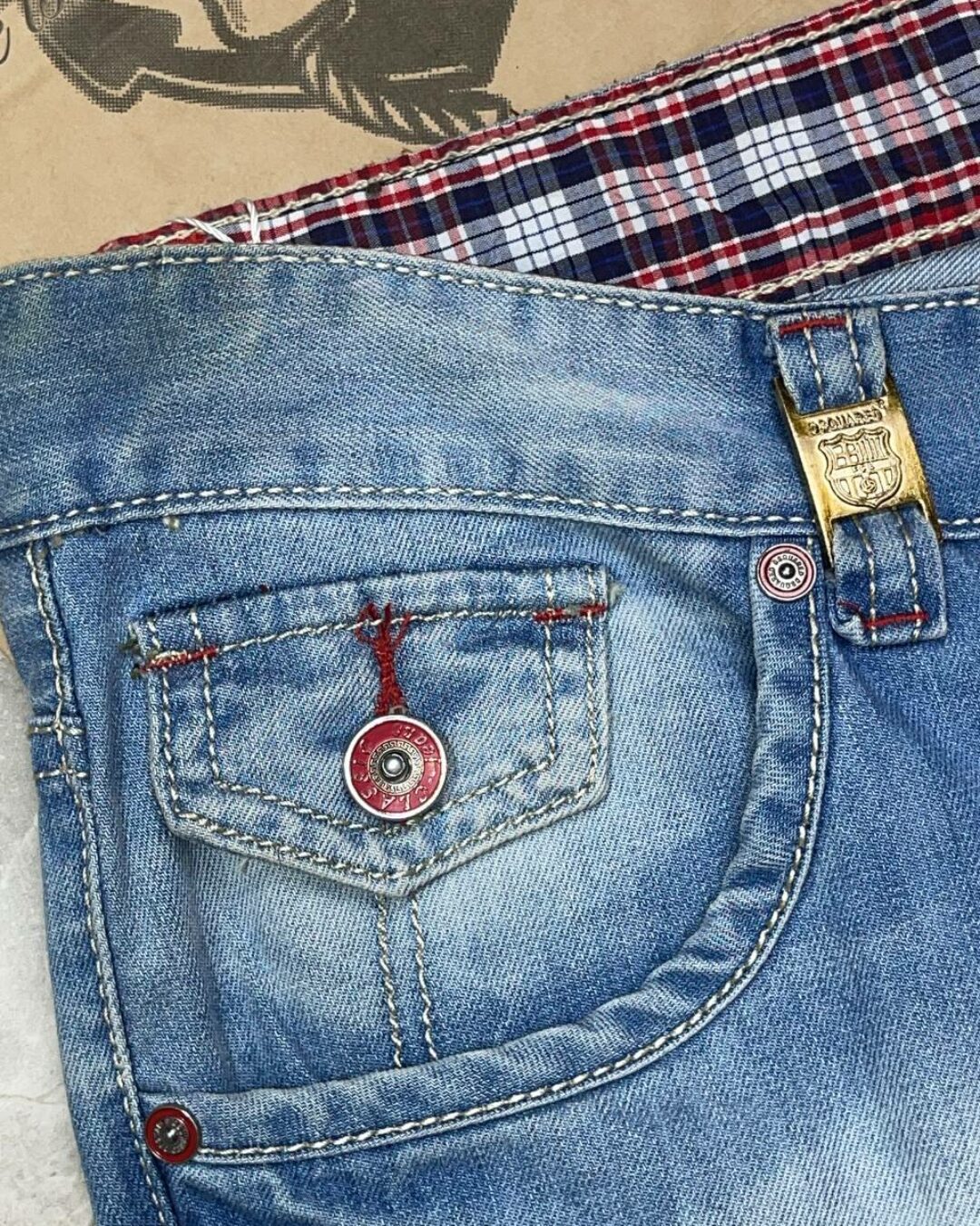 Джинсы Dsquared