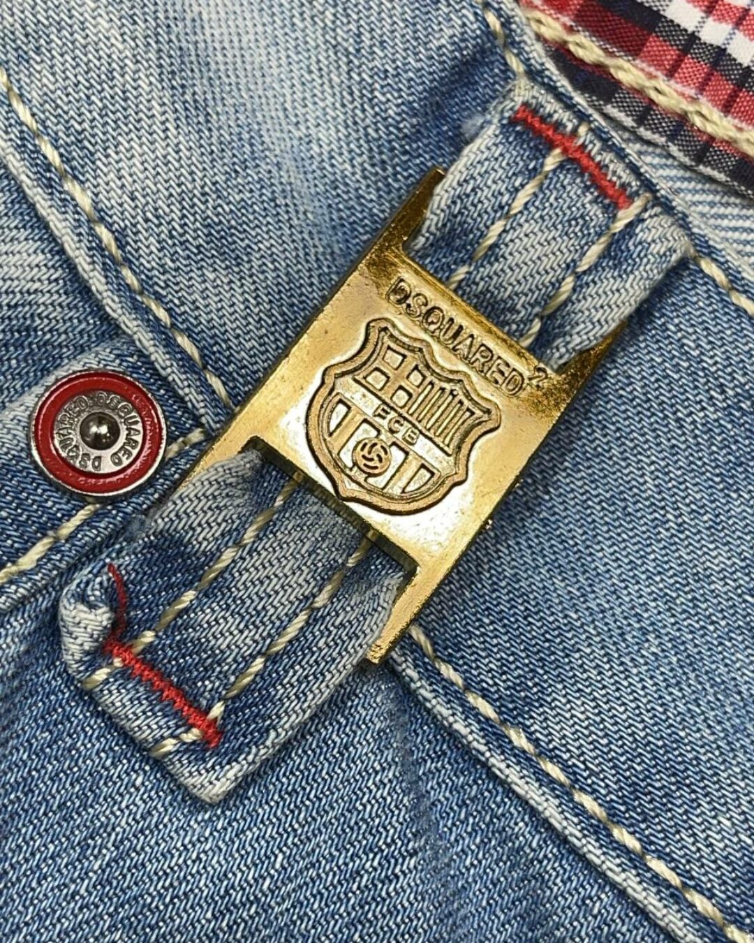 Джинсы Dsquared
