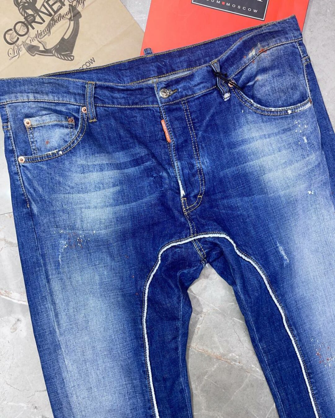 Джинсы Dsquared