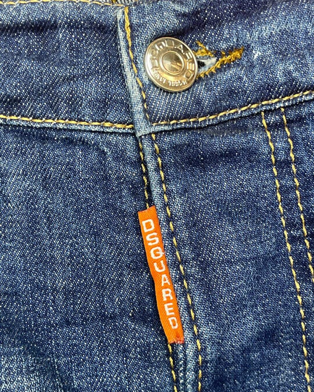 Джинсы Dsquared