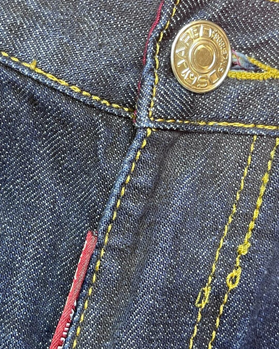 Джинсы Dsquared