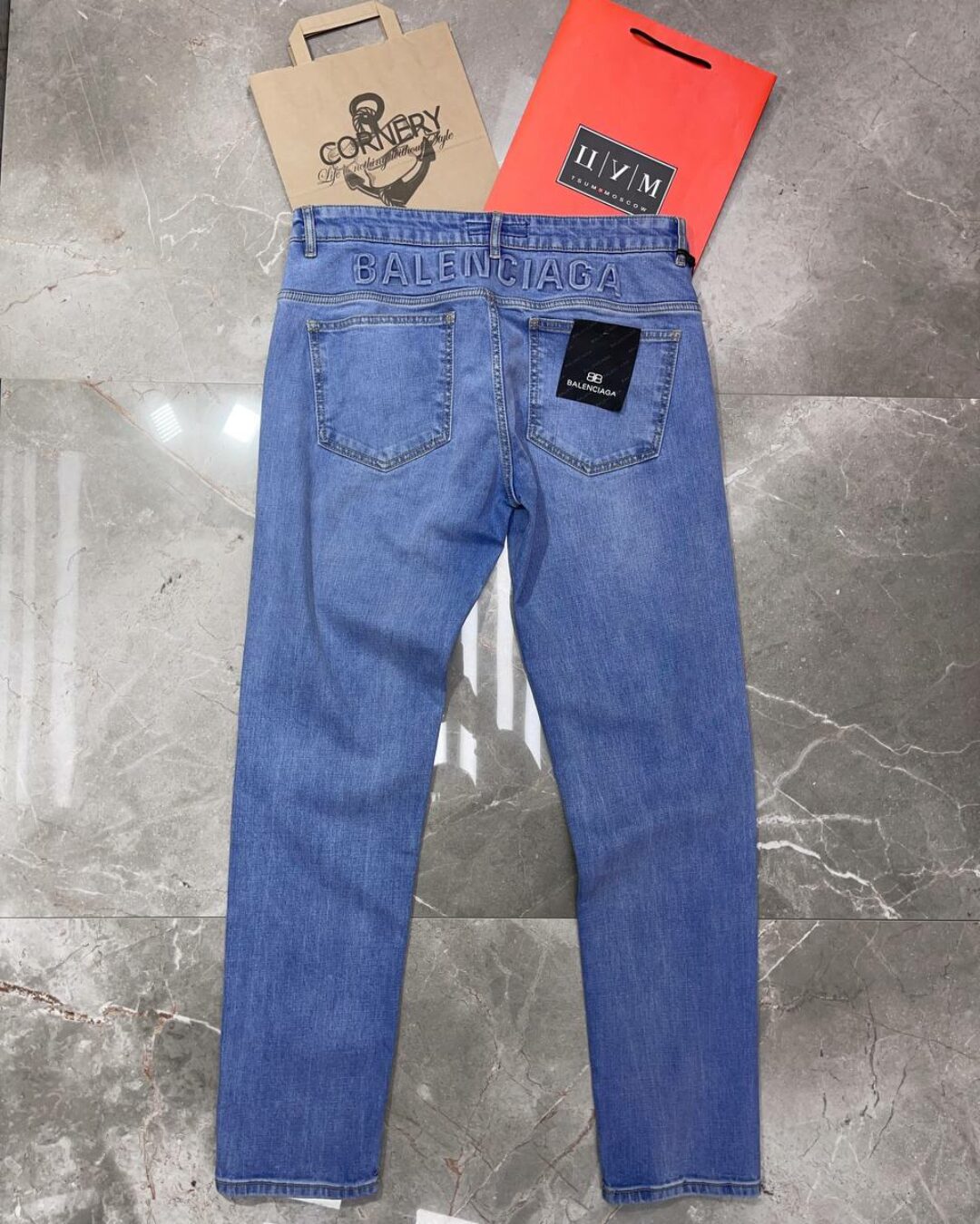 Джинсы Balenciaga