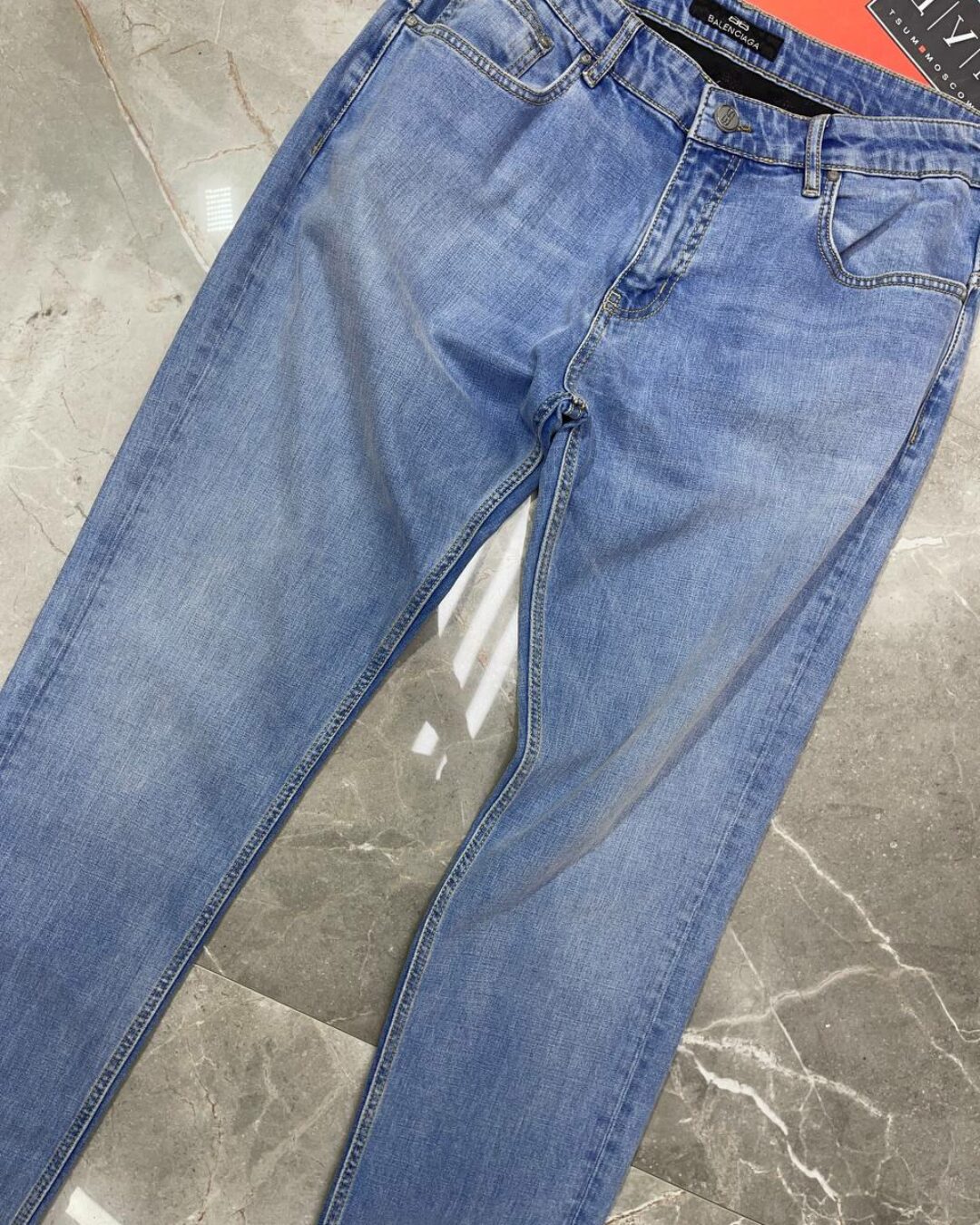 Джинсы Balenciaga