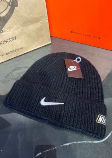 Шапка Nike