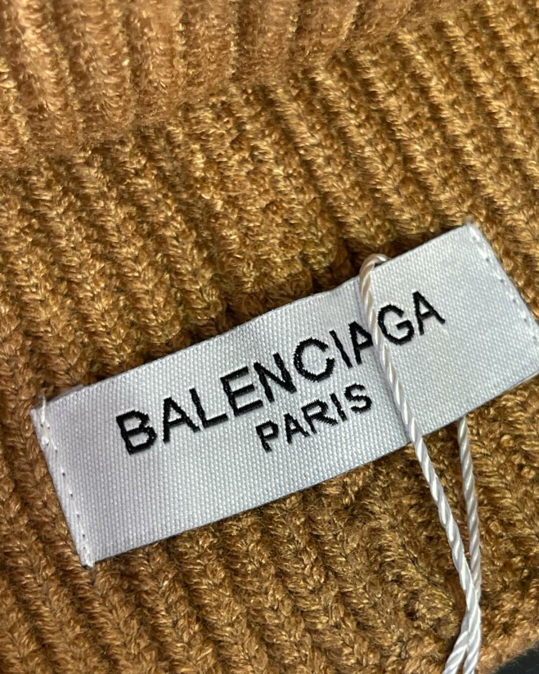 Шапка Balenciaga