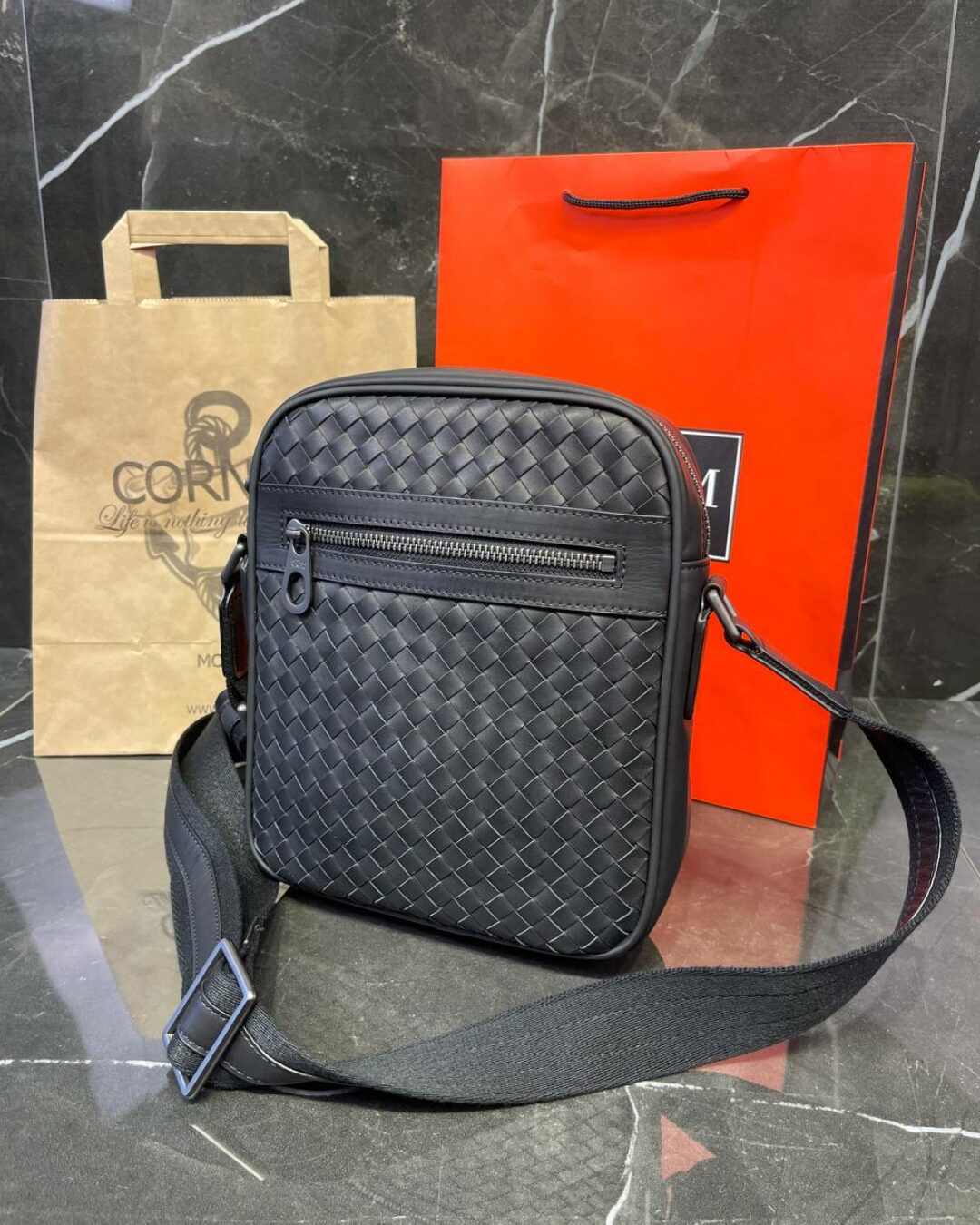 Сумка-мессенджер Bottega Veneta