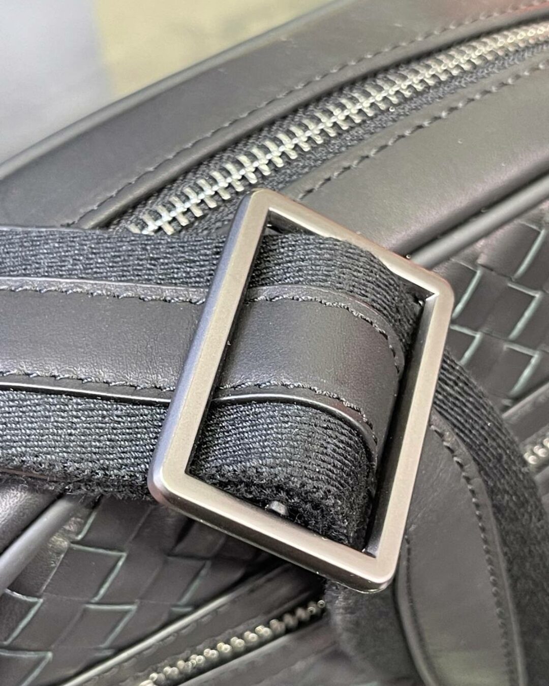 Сумка-мессенджер Bottega Veneta