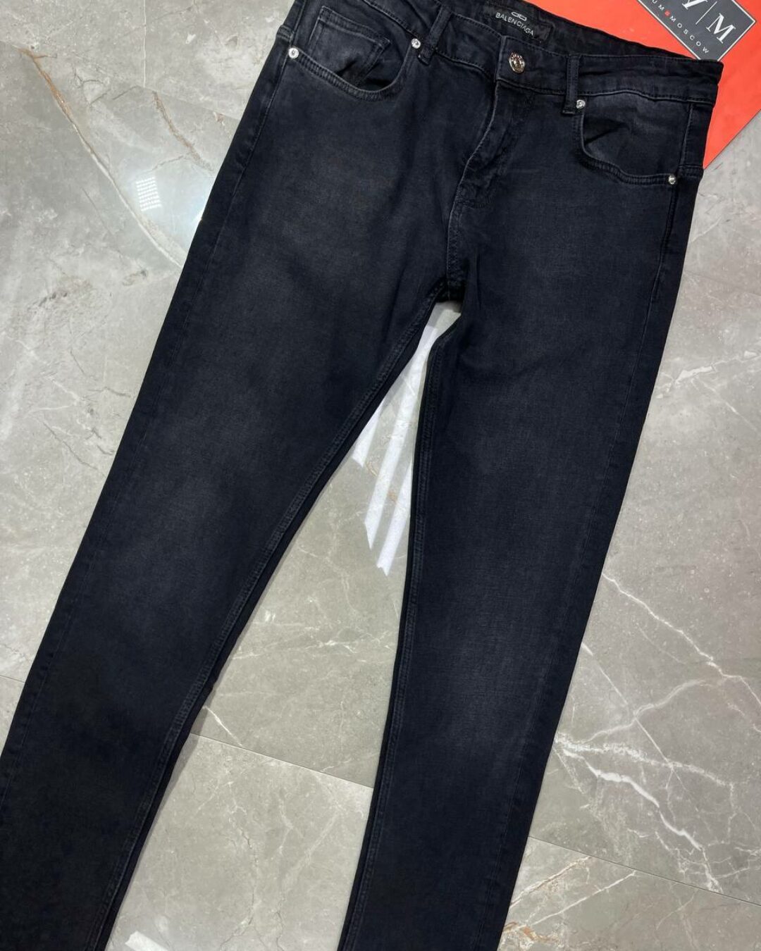 Джинсы Balenciaga
