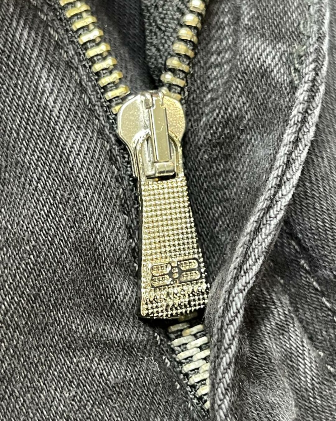 Джинсы Balenciaga