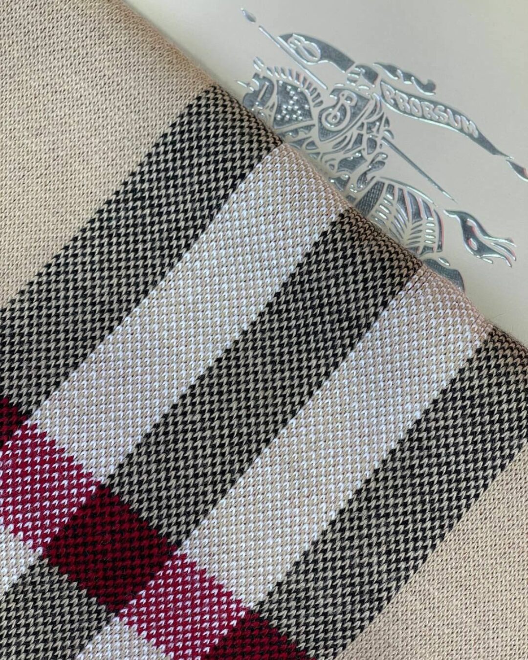 Шарф Burberry
