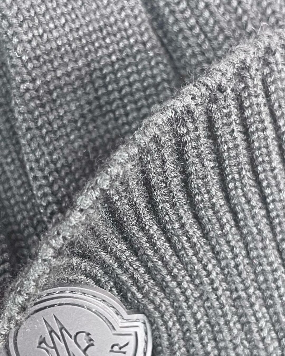 Шапка Moncler