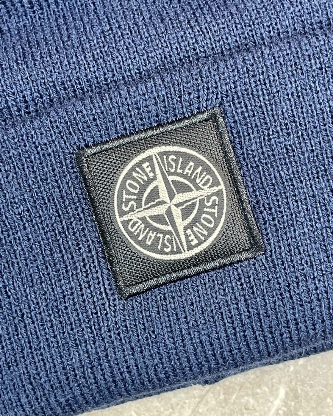 Шапка Stone Island