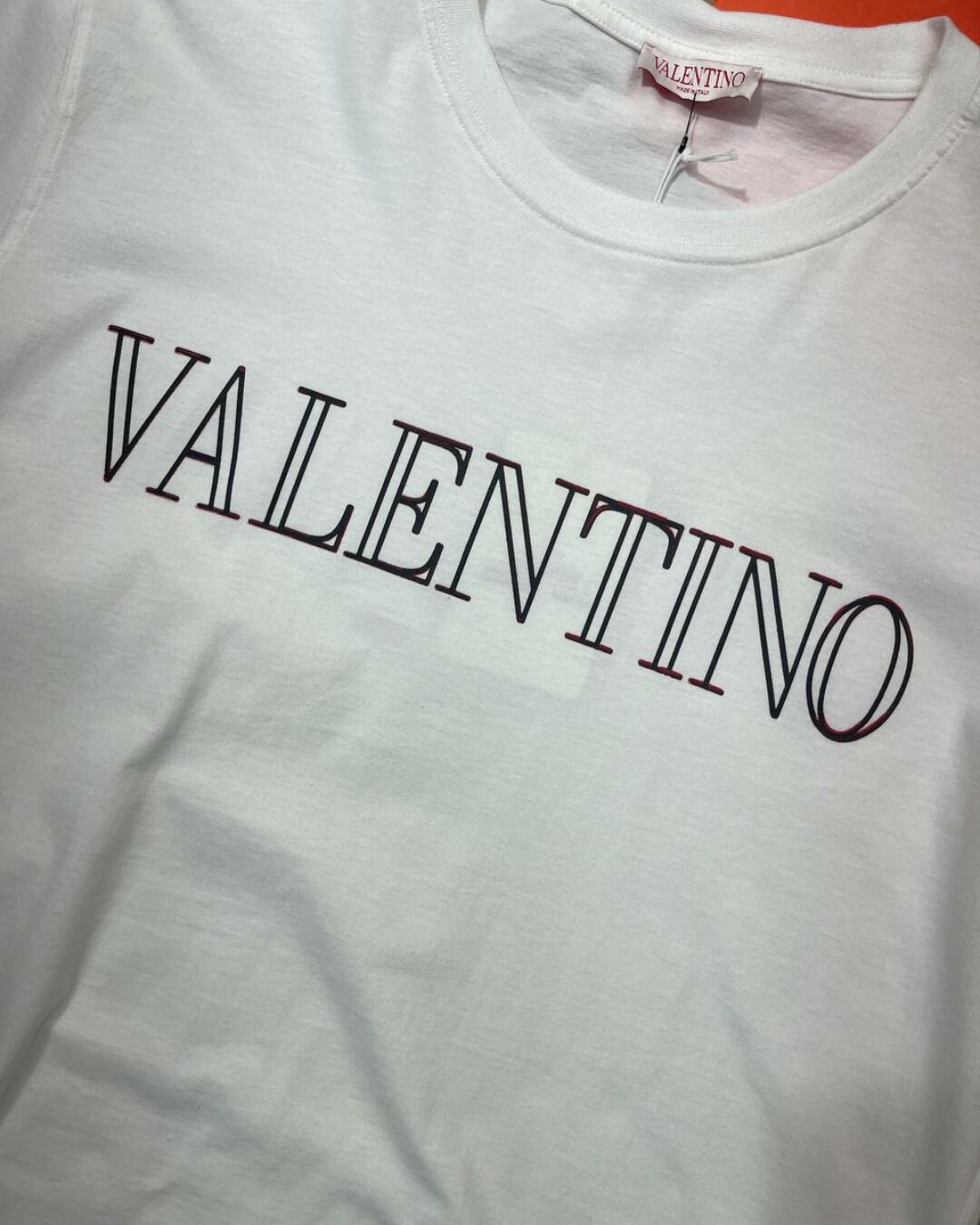 Футболка Valentino