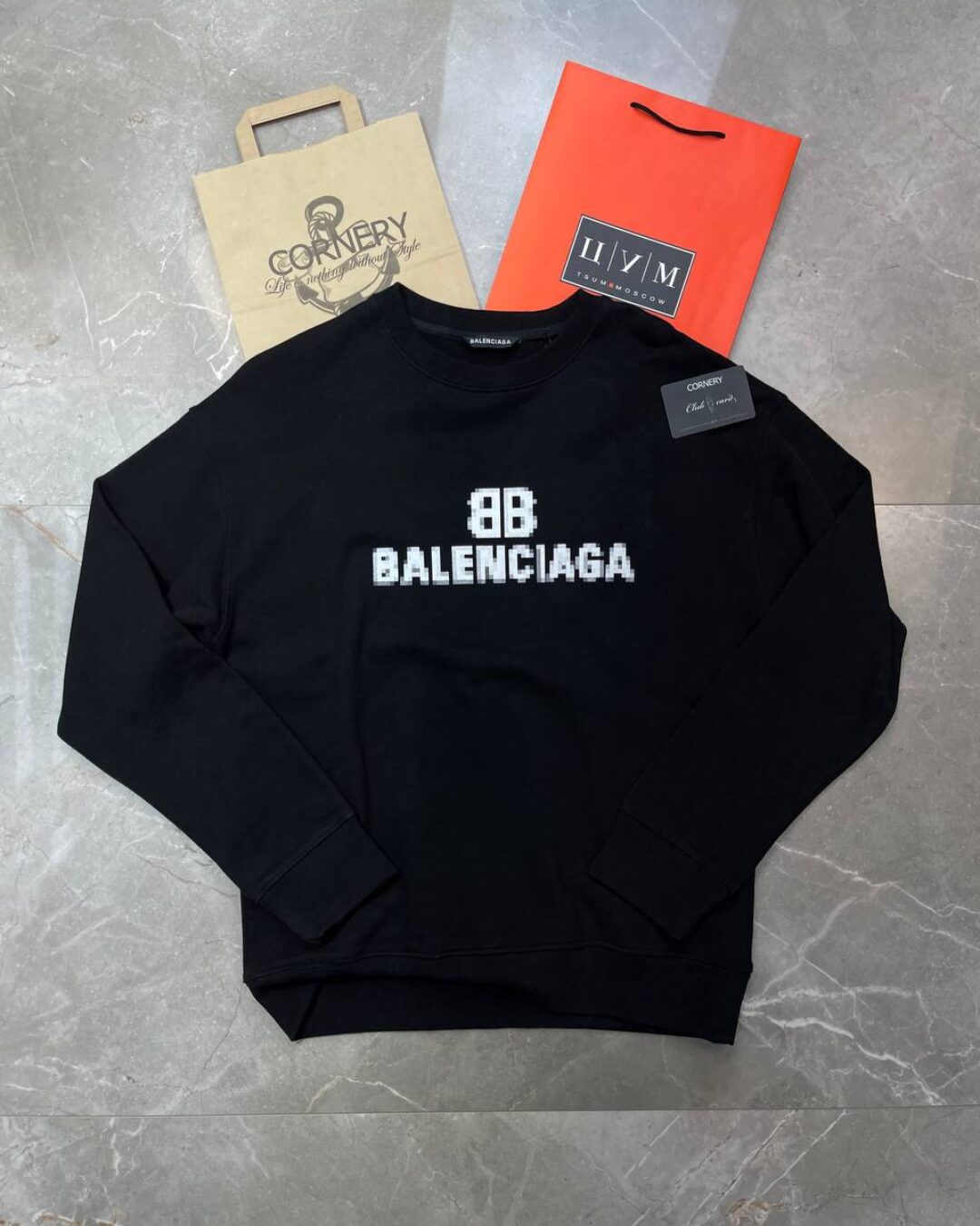 Кофта Balenciaga