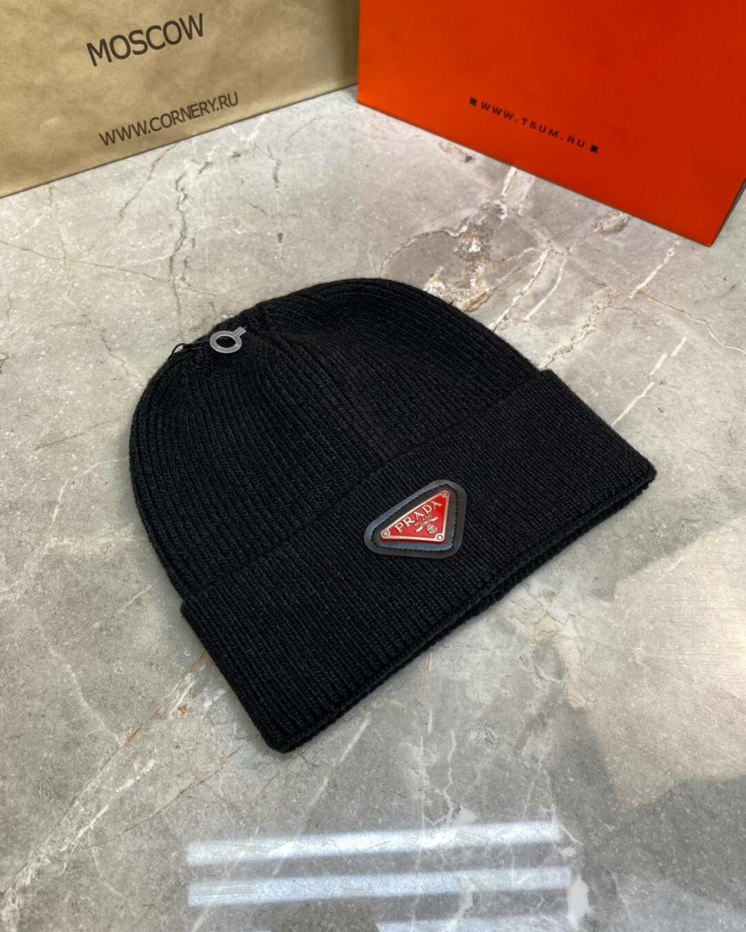 Шапка Prada