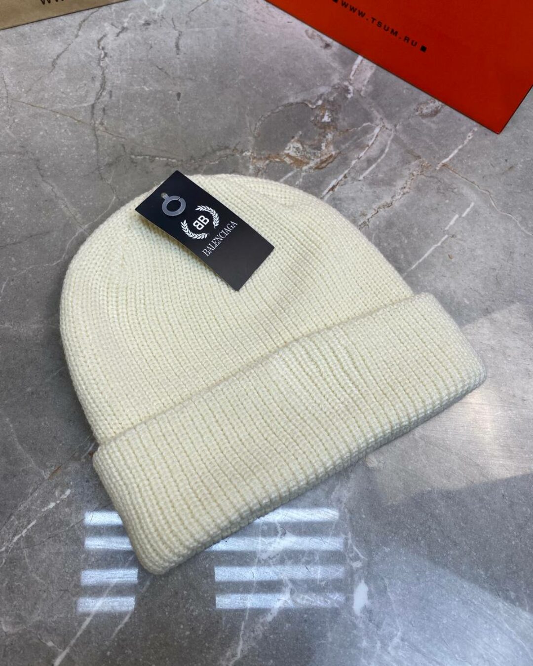 Шапка Balenciaga