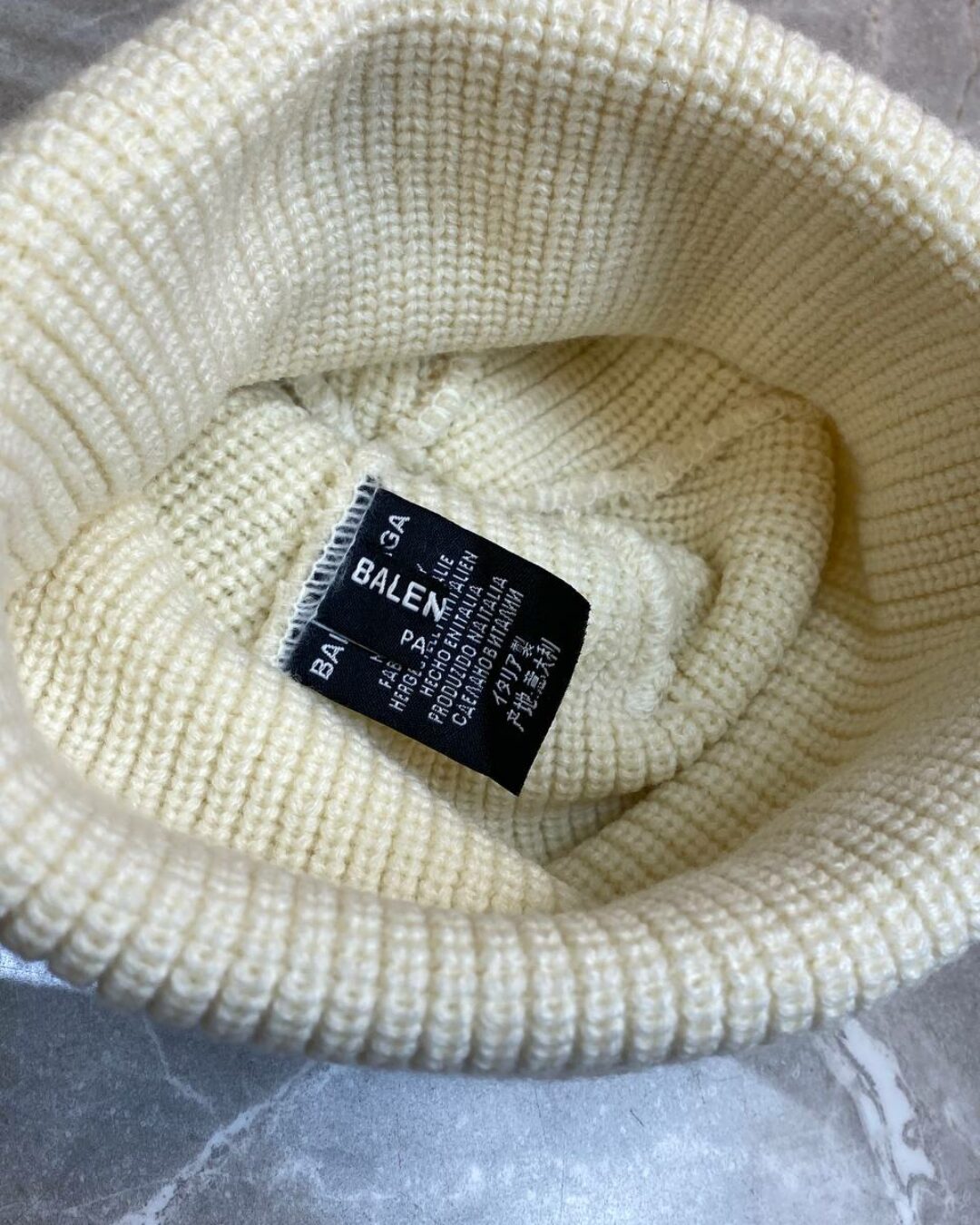 Шапка Balenciaga