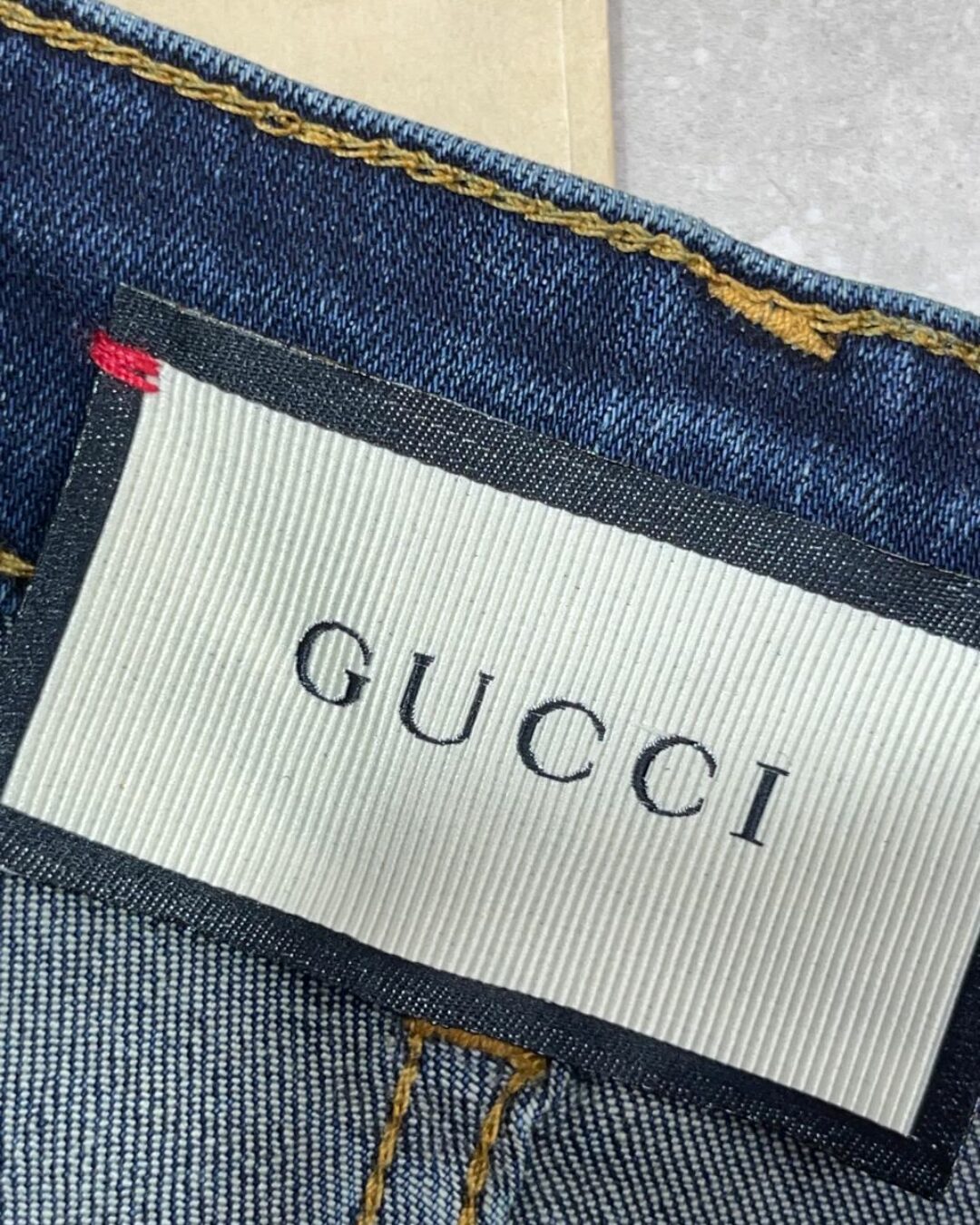 Джинсы Gucci