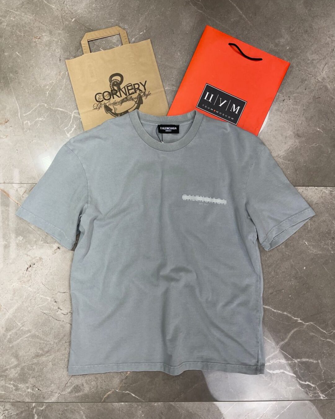 Футболка Balenciaga