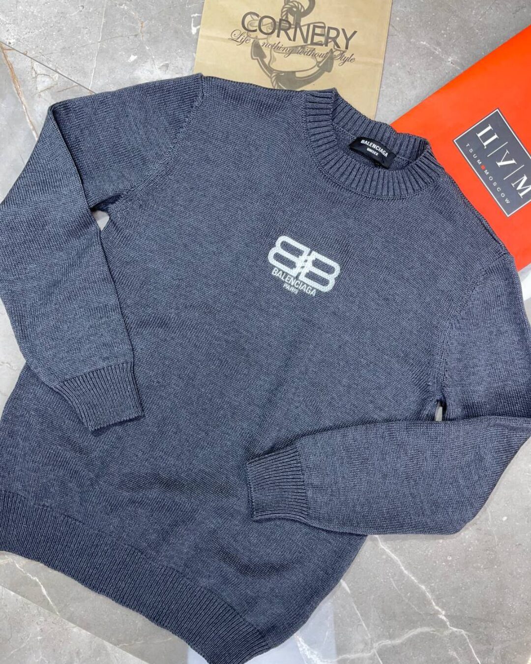 Свитер Balenciaga — фото 6