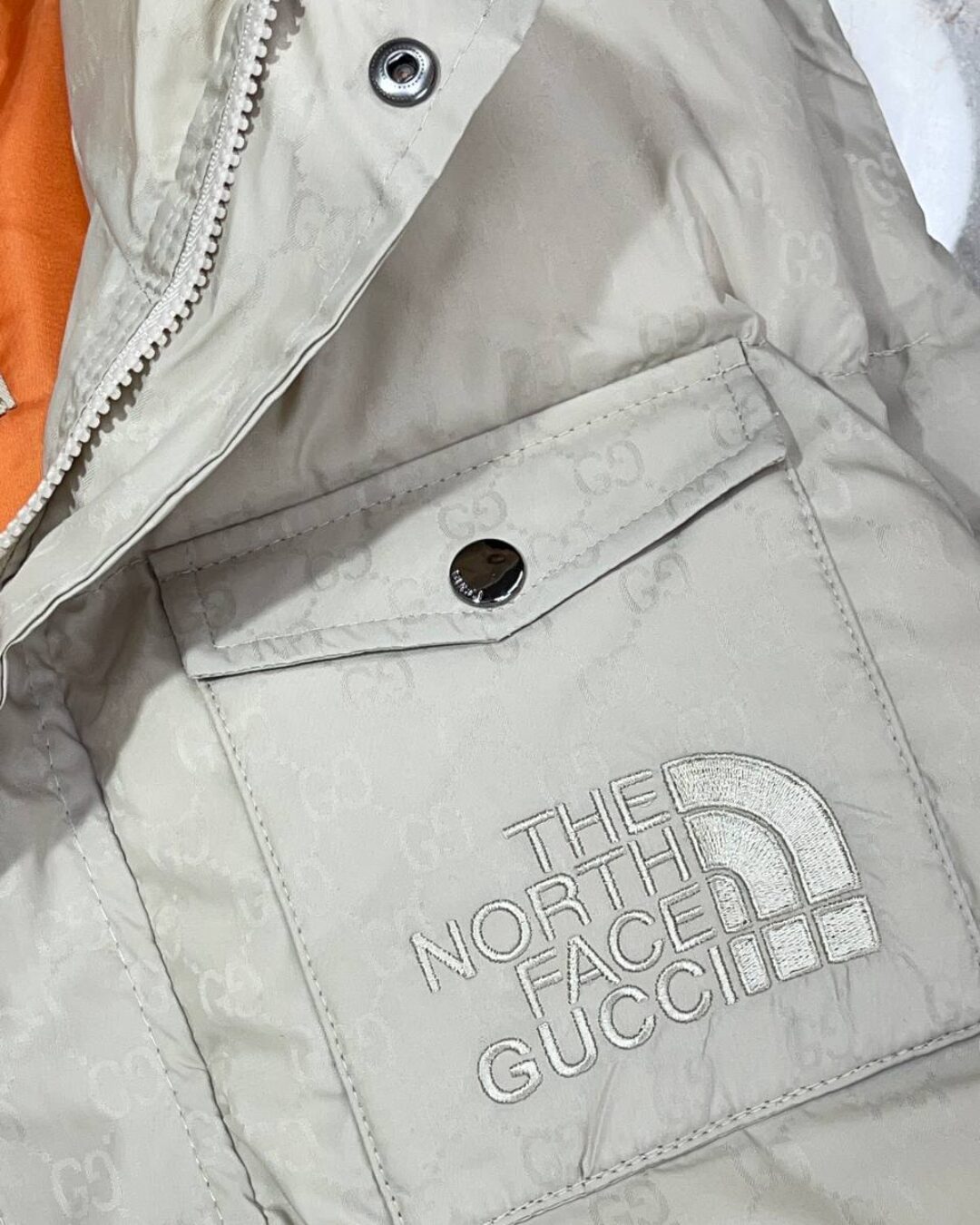 Жилет The North Face x Gucci — фото 4