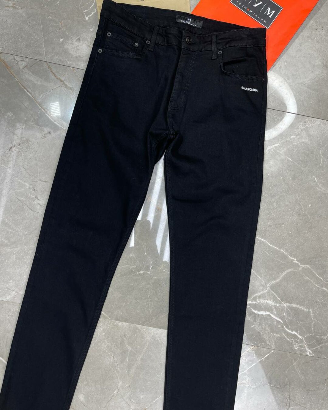 Джинсы Balenciaga