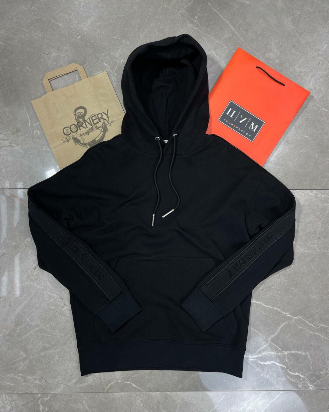 Худи Givenchy