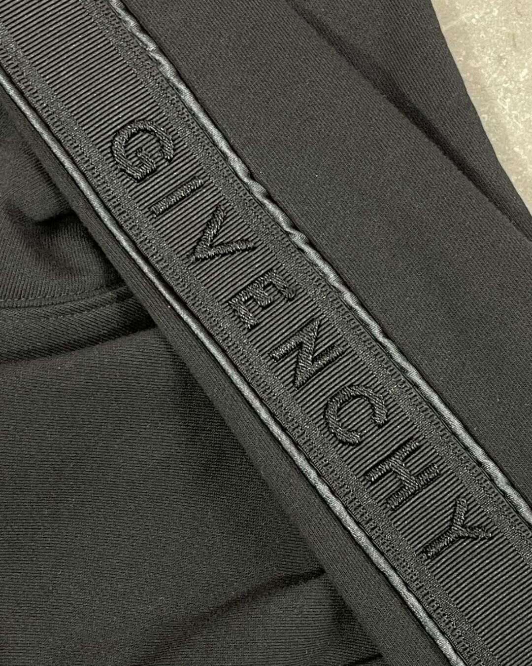 Худи Givenchy