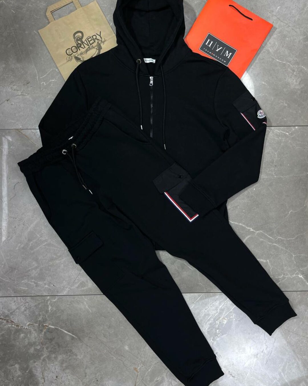 Спортивный костюм Moncler