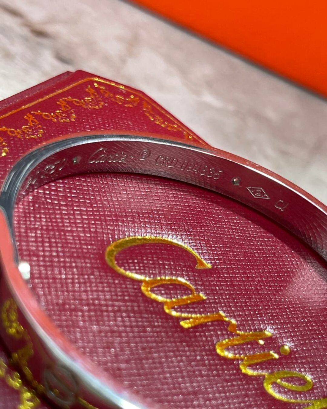 Браслет Cartier Love (камни)