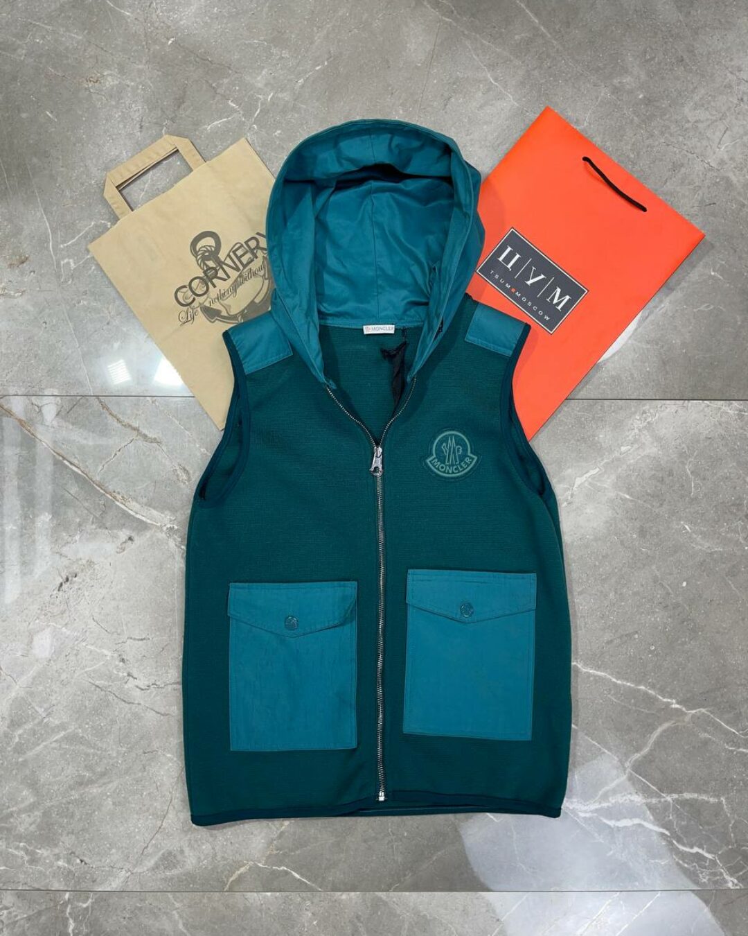 Жилет Moncler