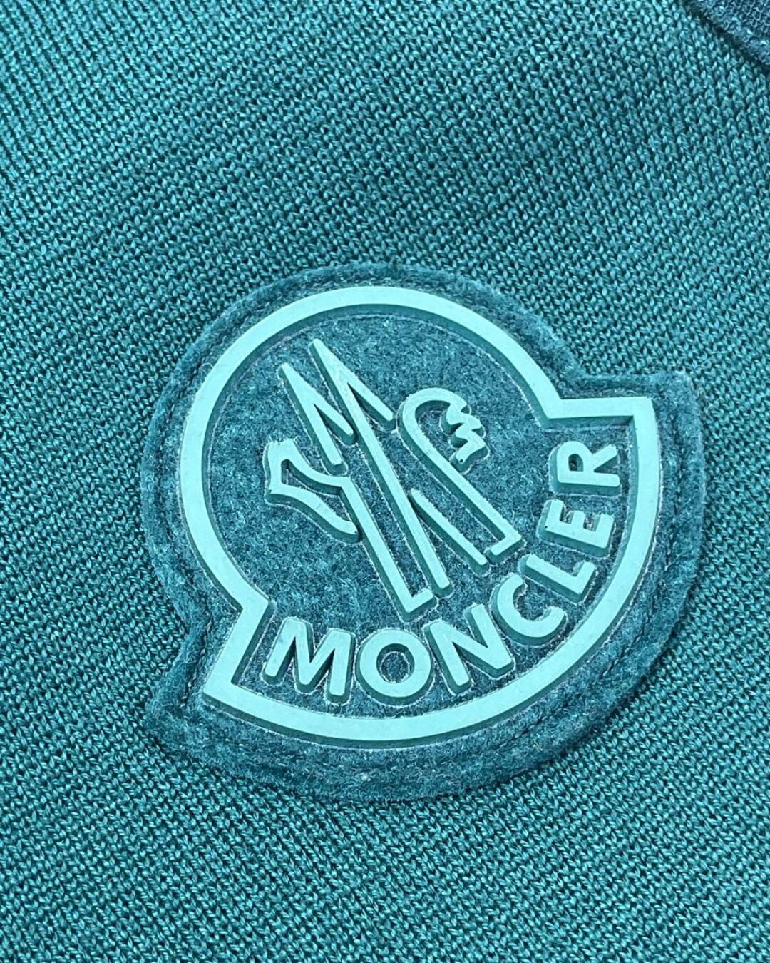 Жилет Moncler