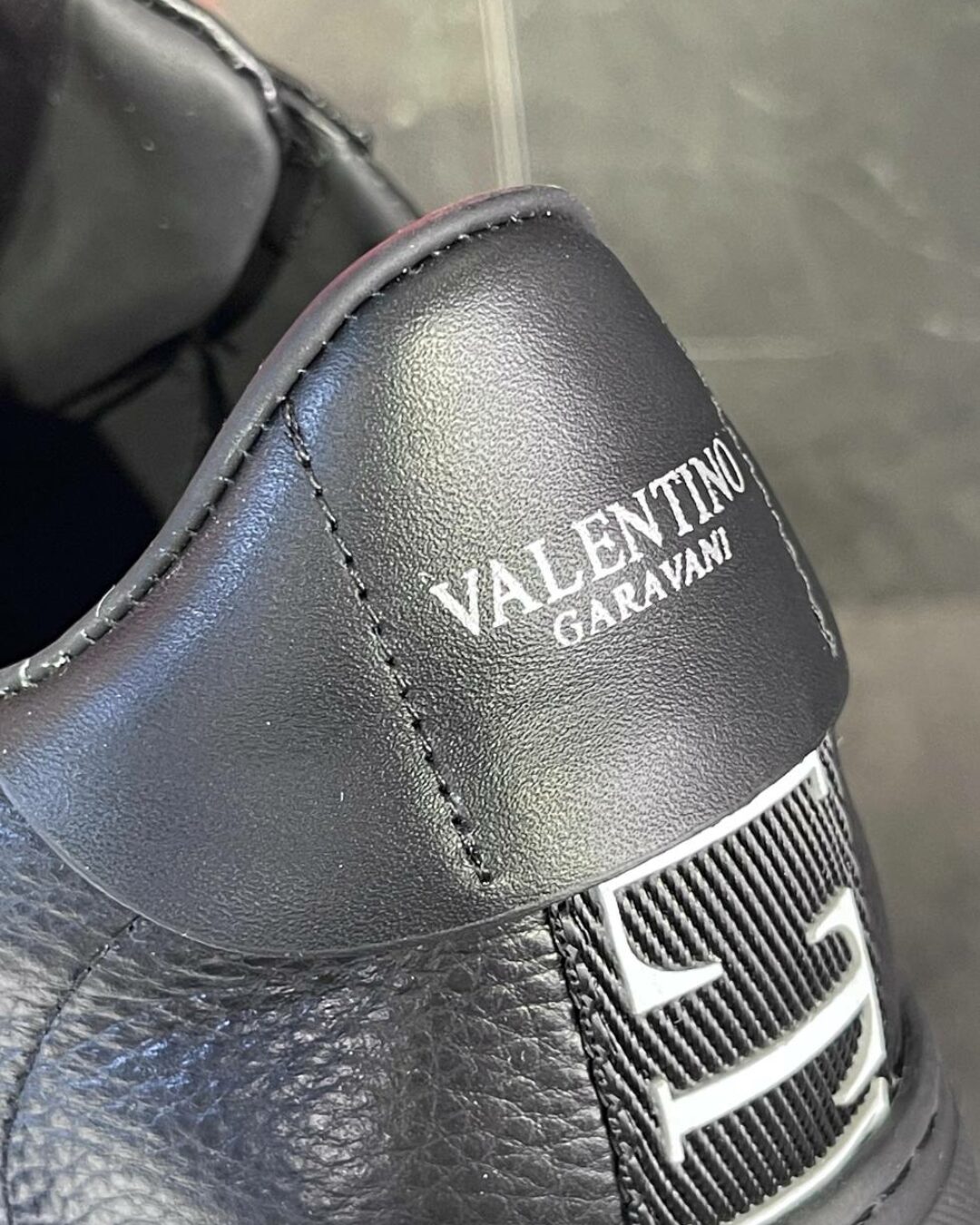 Кеды Valentino