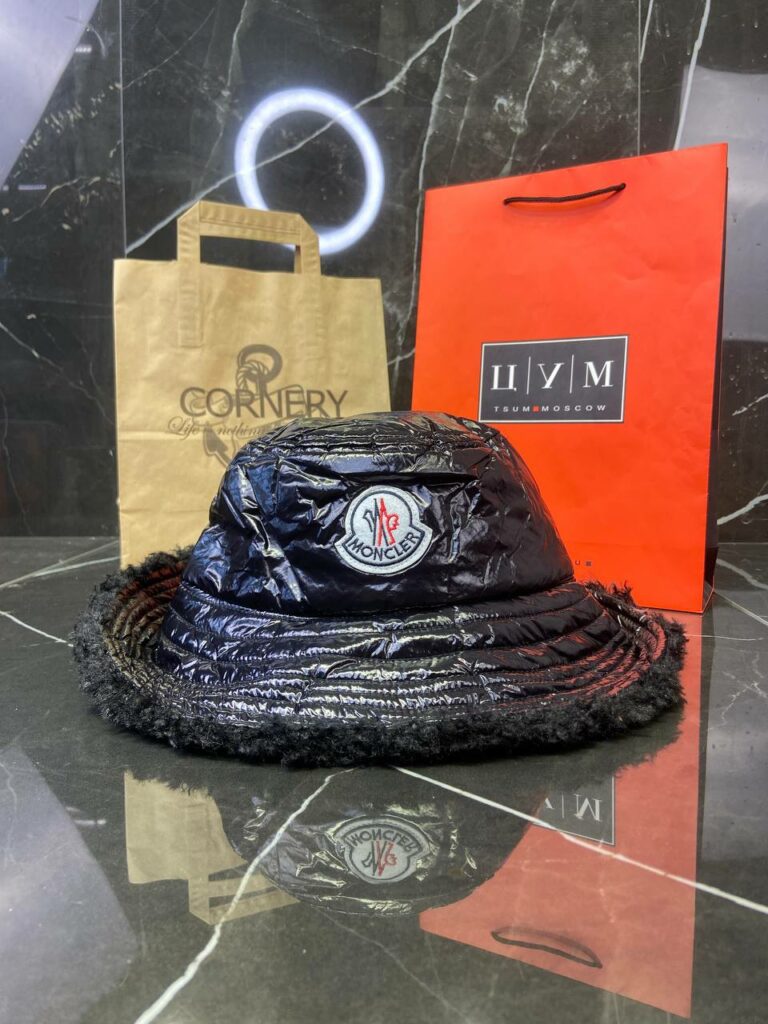 Панама Moncler