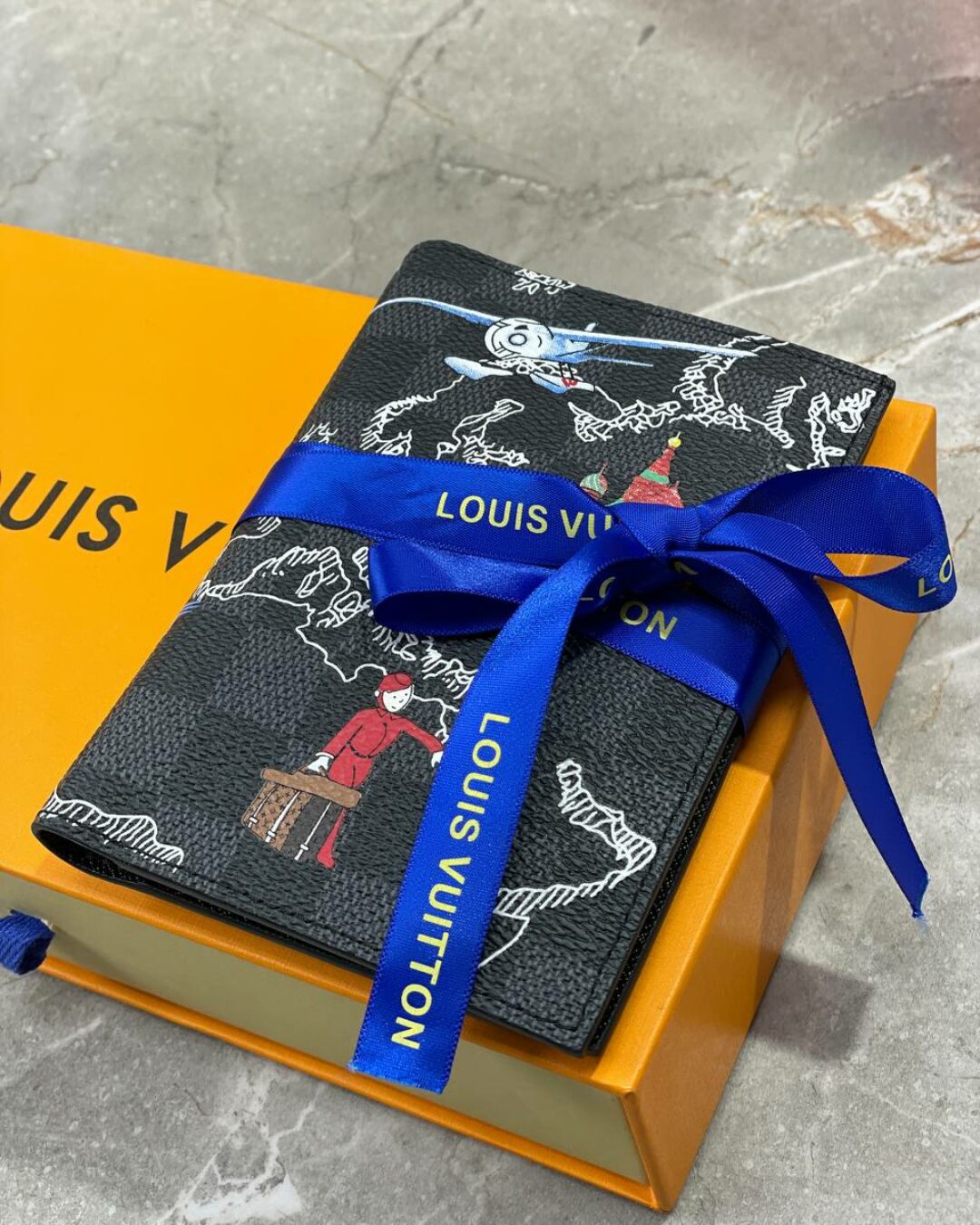 Обложка для паспорта Louis Vuitton