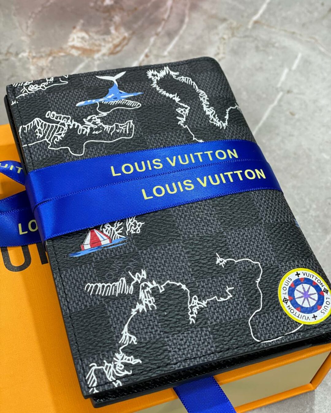 Обложка для паспорта Louis Vuitton