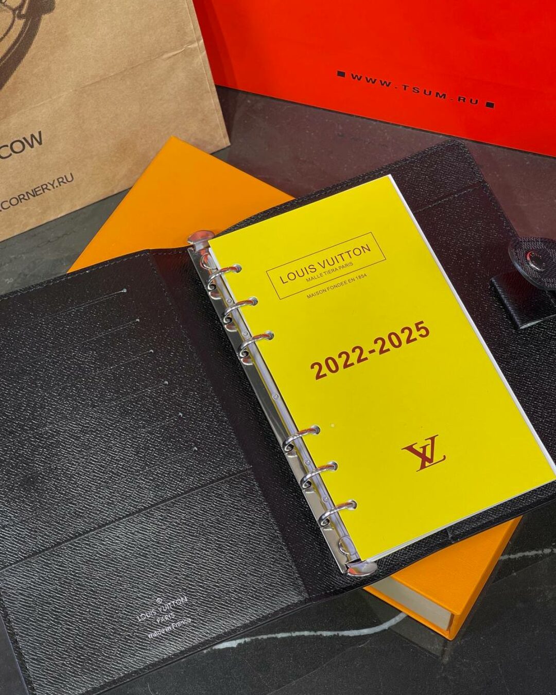 Ежедневник Louis Vuitton