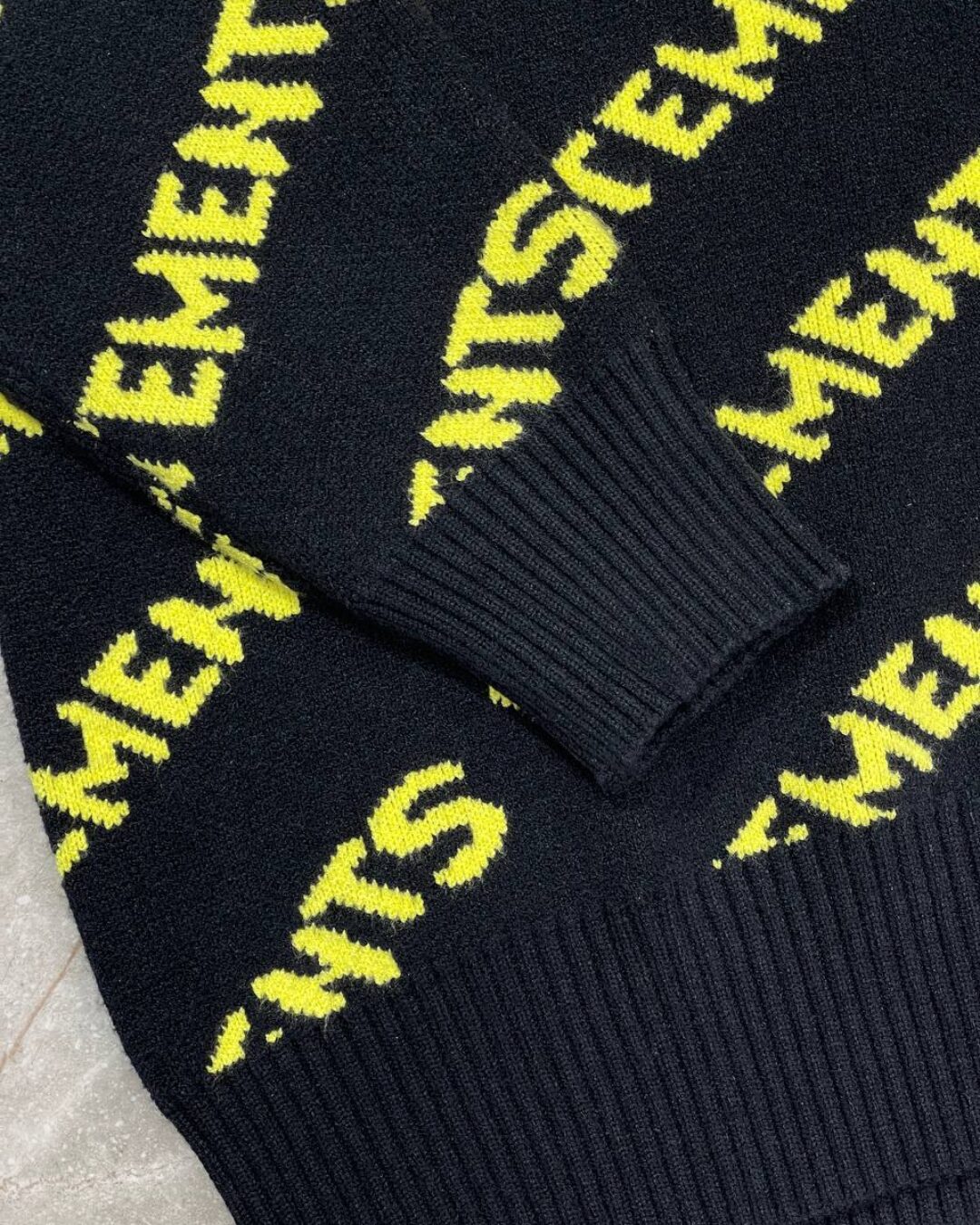 Свитер Vetements — фото 4