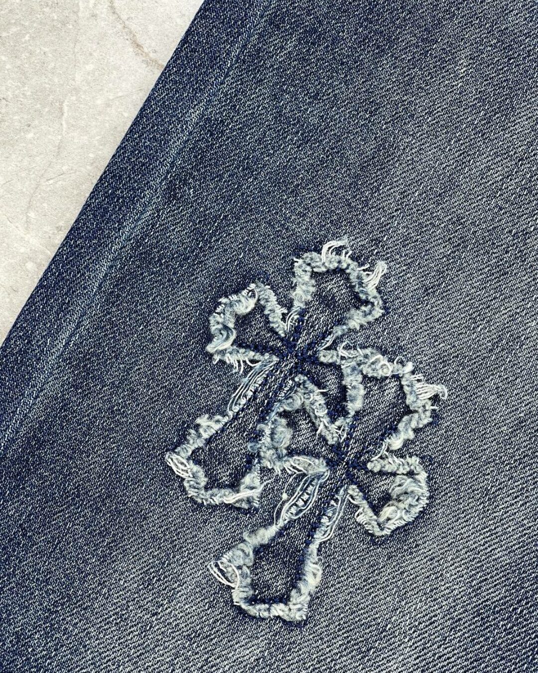 Джинсы Chrome Hearts