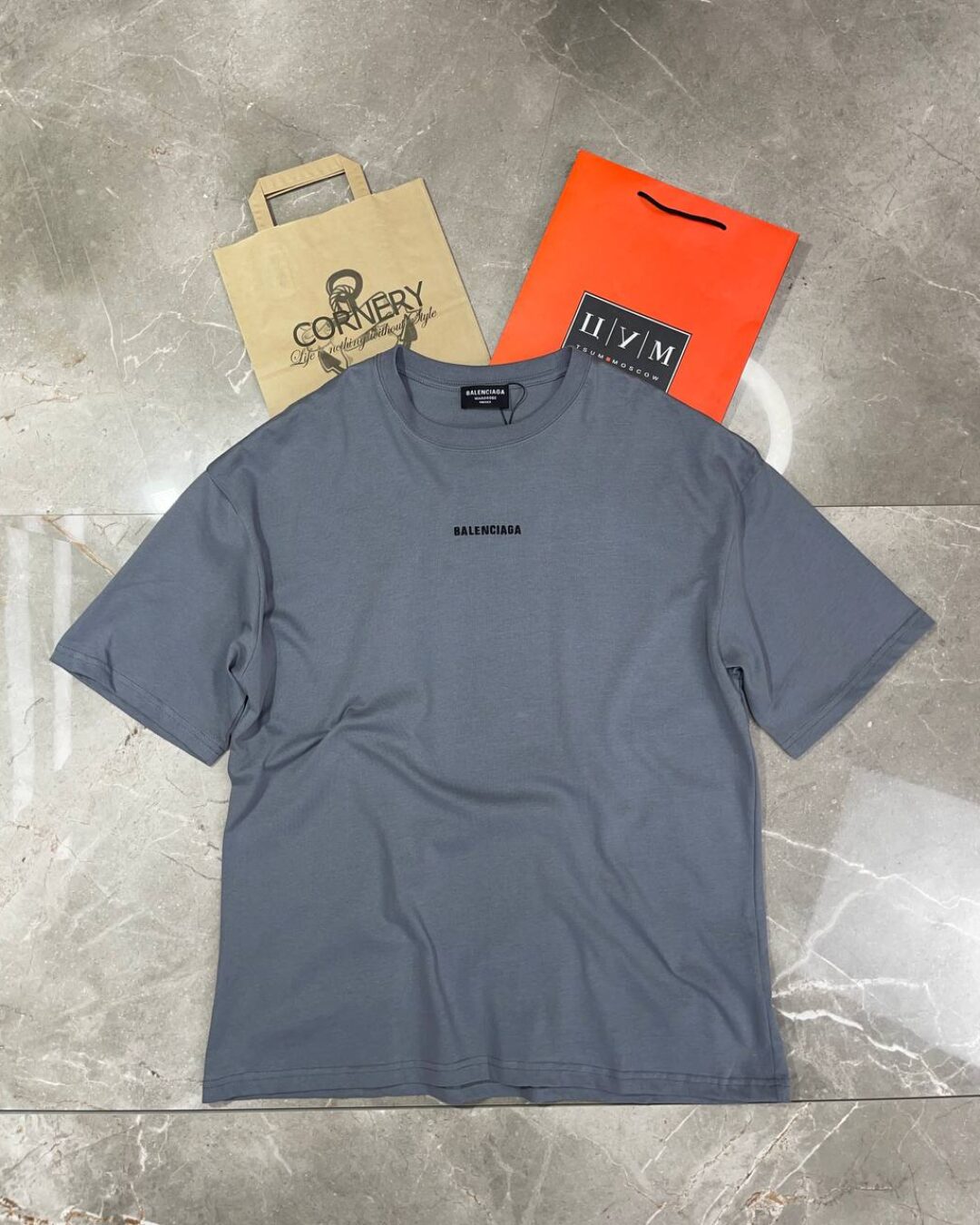 Футболка Balenciaga