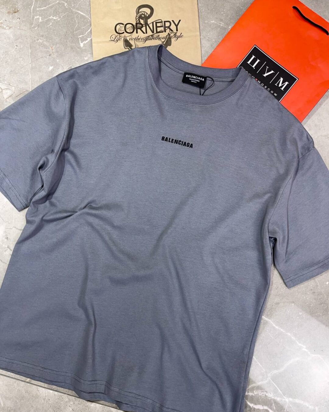 Футболка Balenciaga — фото 9